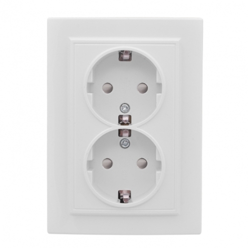 Розетка 2-местная СП с/з 16А белая с защ. штор. EKF Минск (10/200)